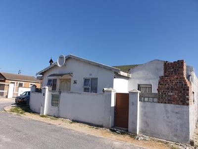 House For Sale in Ilitha Park, Khayelitsha