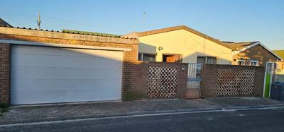 House For Sale in Ekuphumleni, Khayelitsha