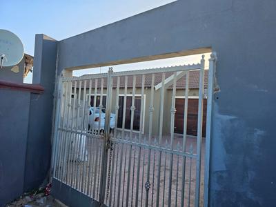House For Sale in Mandela Park, Khayelitsha